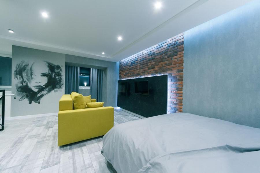 Hotrent City Deluxe Kijów Zewnętrze zdjęcie